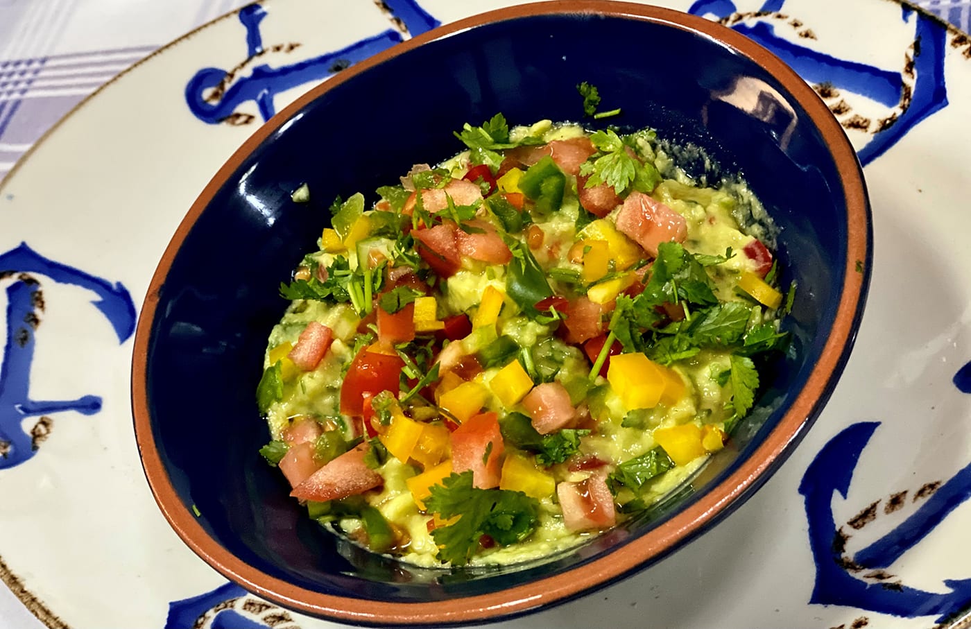 Guacamole Caseiro com Abacates do Meu Abacateiro